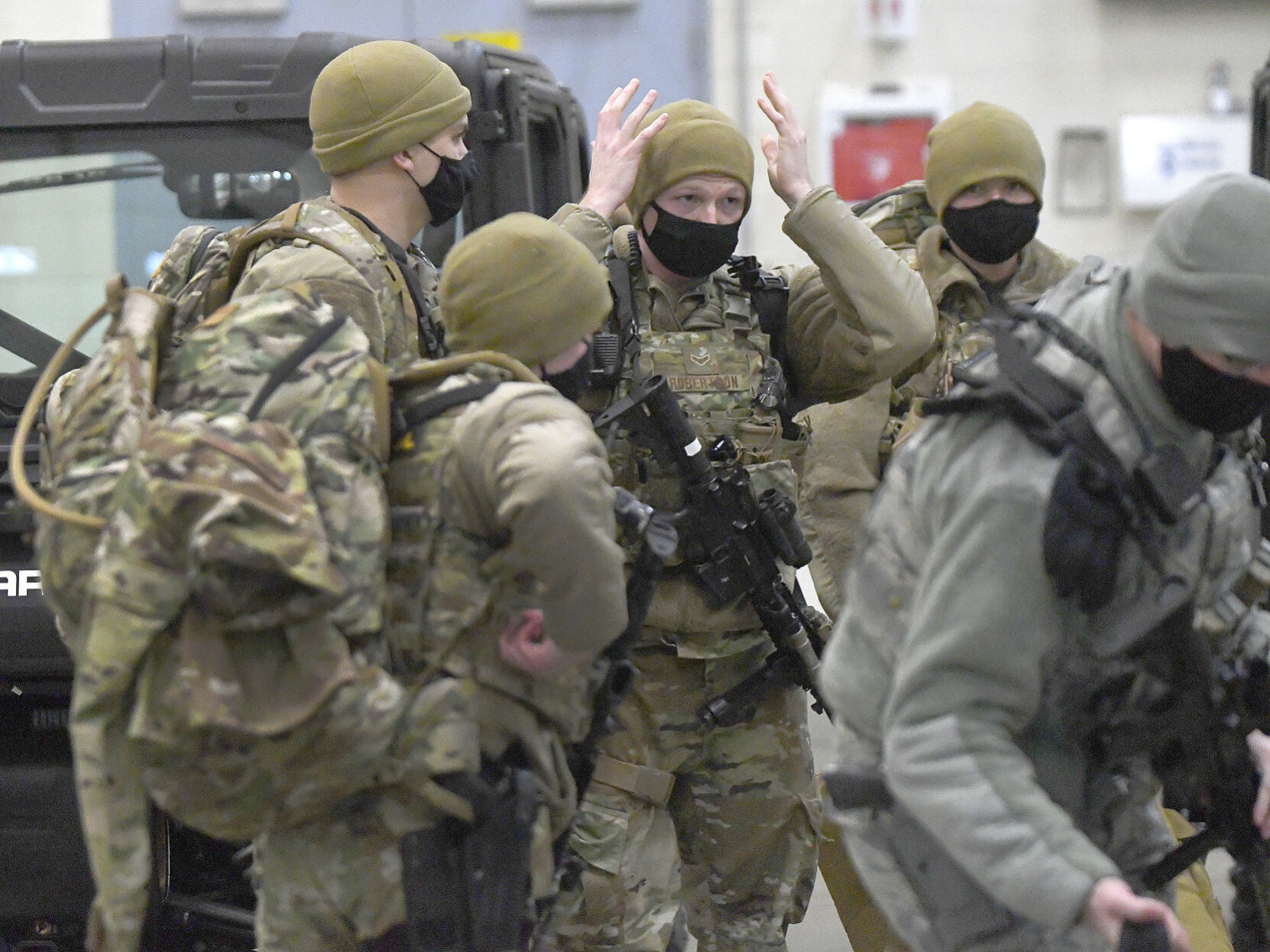 011521-blm-loc-7guard